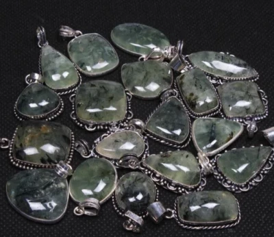 Colgantes hechos a mano de 50 piezas de piedras preciosas de prehnita natural enchapados en plata de ley 925 Foto 1 de 3