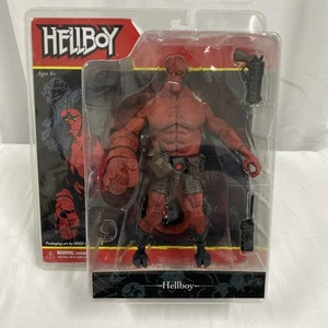 Mezco 2005 Hellboy Comic Version Grinning ~Variant Action Figure New In Box - Picture 1 of 3