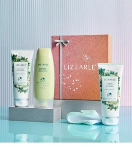 Liz Earle Cardamon & Chamomile Collection Skincare, Gift Set - Picture 1 of 1