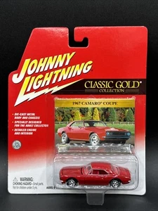 2002 Johnny Lightning Classic Gold Collection RED 1967 CHEVY CAMARO COUPE look - Picture 1 of 4