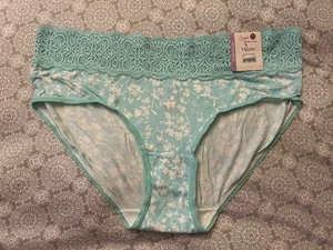 Secret Treasures Floral Hipster Panties Rayon And Lace Size XL 16-18 Mint /White - Picture 1 of 3