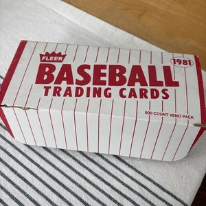 1981 Fleer Baseball Trading Cards Box 500 Count Vend. Pack, Rare! - Picture 1 of 3