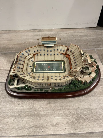 BEN HILL GRIFFIN STADIUM FLORIDA GATORS DANBURY MINT LIMITED ED REPLICA READ!! Cover