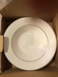 New Mikasa cheers platinum porcelain veg bowl 10.5 - Picture 1 of 3