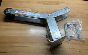 Extreme Max Adjustable Trailer Winch Stand With Roller New - Picture 1 of 6