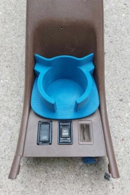 Portavasos 90-95 4runner y soporte para teléfono celular cabe en la consola central  Foto 1 de 4