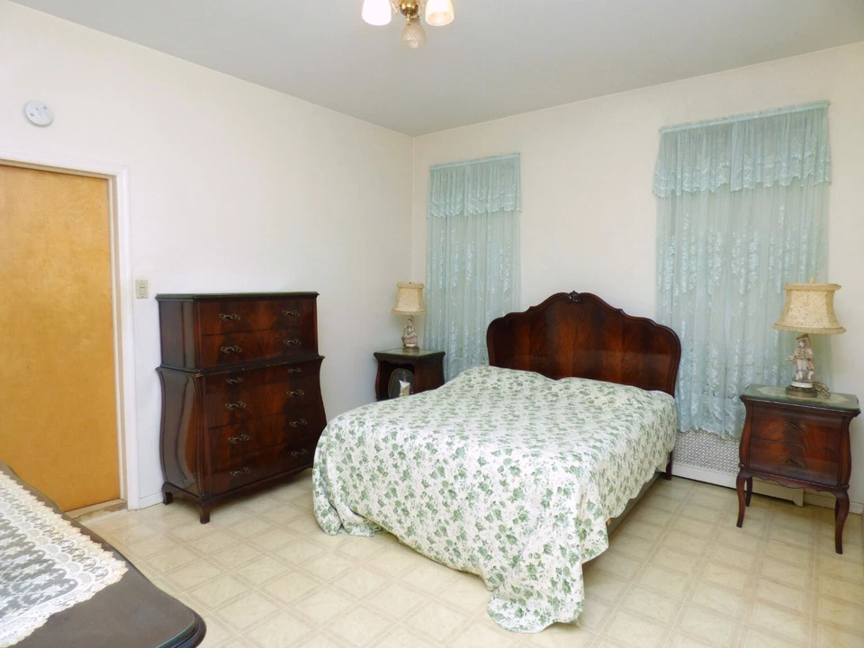 Antiguo libro Hinesman y Hamin años 50 5 piezas muebles de dormitorio de caoba combinados Foto 1 de 4