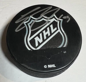 Travis Zajac Autographed Signed New Jersey Devils Islanders NHL Logo Puck - Picture 1 of 2