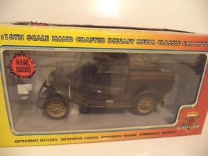 Motor City Classics 1:18 1931 Ford Model A Pickup Weathered Rusty  in box - Picture 1 of 6