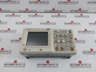 TEKTRONIX TDS 3032C Digital Phosphor Oscilloscope 300 MHz 75W - Image 1 of 4