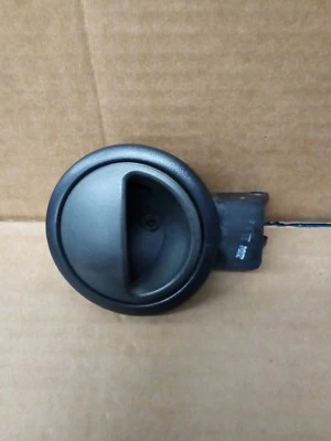 Chevrolet Aveo 2005 pasajero puerta delantera interior manija de puerta negra   Foto 1 de 3