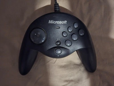 Microsoft SideWinder Gamepad USB Game Pad - Image 1 of 3