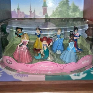 Disney Store Princess Collection 7 Piece PVC Figurine Set Jasmine Tiana Mulan - Picture 1 of 7