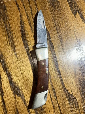 Navaja de bolsillo vintage Camillus New York EE. UU. #2 con bloqueo de una sola hoja Foto 1 de 4