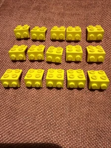 LEGO 44728 - 21712 Bracket 1x2-2x2 With Studs YELLOW - 15 PCs - Picture 1 of 5