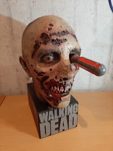 The Walking Dead Staffel 2 Limited Edition Zombie Head OVP - Bild 1 von 4