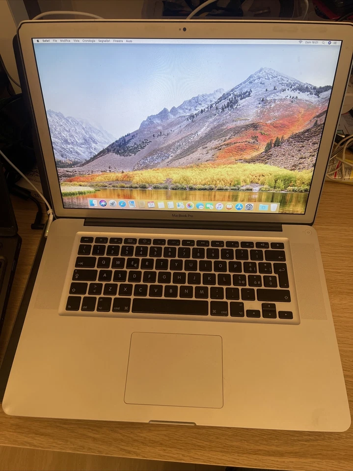 Apple Macbook Pro 15.4” I7 2.66 Ghz 4gb 120 Gb Ssd 32gb Sd Osx Installato - Immagine 1 di 4