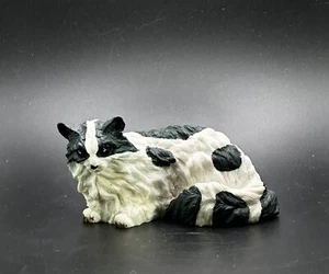 Black And White Cat Resin 2.5” T - Picture 1 of 4