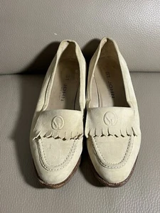 ST. JOHN SZ 7.5 Beige SUEDE PUMPS HEELS DRESS SHOES MADE IN ITALY - Picture 1 of 5