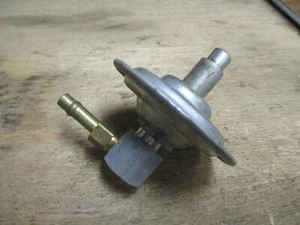 1957-1963 Cadillac Carburetor Dash Pot w/Rochester 4bbl GM 1468241 NOS - Picture 1 of 4