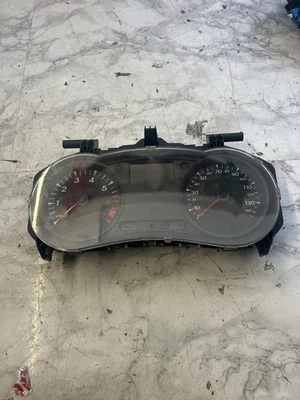 RENAULT CLIO MK3 SPEEDO CLOCKS INSTRUMENT CLUSTER 1.4 PETROL 05-2012 - Image 1 of 3