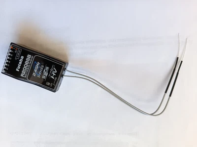 Futaba R2008SB 8-Kanal Empfänger S-FHSS mit S.Bus 2,4GHz #01000675 - Bild 1 von 2