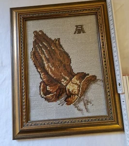 Betende Hände Handgestickt mit Rahmen `90 Jahre. - Bild 1 von 2