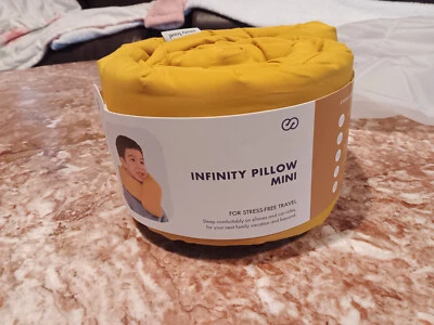 Huzi Infinity Almohada Niños Mini Viaje Cuello Almohada Amarillo Ocre NUEVO Foto 1 de 4