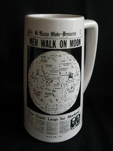 Taza de piedra de cerveza de colección para hombres caminando sobre la luna cerámica globo de San Luis titulares demócratas - Imagen 1 de 7