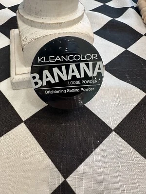 Kleancolor BANANA LOOSE POWDER-BRIGHTENING FINISHING POWDER  - Image 1 of 2