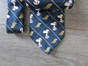 Snoopy Peanuts Cartoon Character Novelty Polyester Tie - Picture 1 of 4