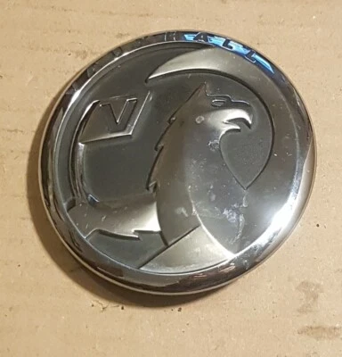 VAUXHALL INSIGNIA REAR BADGE 461088395 IN WORKING ORDER  - Image 1 of 4