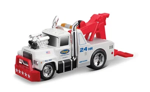 CR Maisto 1:64 White 1980 Mack R685ST Tow Truck Model Toy Metal Diecast Car - Picture 1 of 1