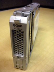 Sun 7100415 7012636 600GB 15K SAS Hard Drive for XTA2540 - Picture 1 of 3