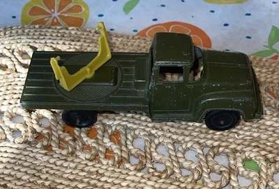 Vintage 1956 Tootsietoy Ford Military Truck Green Army Vehicle Diecast - Image 1 of 4