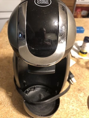 De'Longhi Dolce Gusto Espresso Machine Type: EDG 455T (SOLD FOR PARTS ONLY) - Image 1 of 4