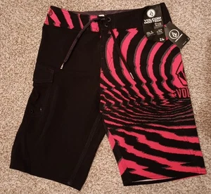 Nwt Volcom Mod Tech Mens Board Shorts Swim 26 Red Black - Picture 1 of 2