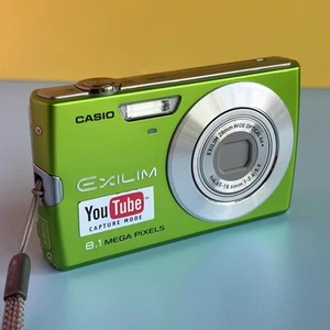 Casio Exilim 8.1MP Digital Camera YouTube Capture Mode - For Parts Only - Broken - Picture 1 of 18