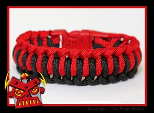 550 Paracord Survival Bracelet - Half Hitch - Red and Black - Red Buckle - Bild 1 von 1