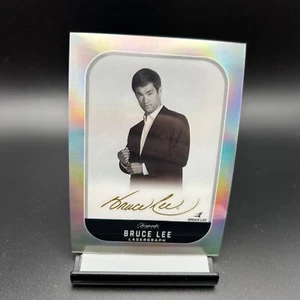 2024 Keepsake Kaleidoscope Edition Bruce Lee #201 Holo Refractor Lasergraph - Picture 1 of 2