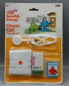 1976 vintage Diamond Toy Makers GOOBLE GANG house call medical kit rack toy MOC - Picture 1 of 11