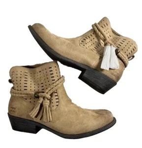 BILLABONG Suede Ankle Booties Suede Beige Nico Womens 7 Boots - Picture 1 of 9