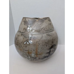 Bellissimo vaso con ciotola asimmetrica in ceramica da studio di Trish Adams - Foto 1 di 12