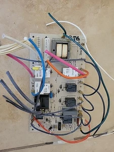 92028-c Dacor Relay Board - Picture 1 of 7