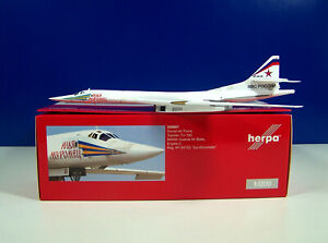 Herpa Wings 1:200 - 559867 Tupolev TU-160 Blackjack White Swan - Supersonic 