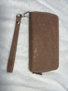 Hand Tooled Leather Wallet Nwt Tan - Picture 1 of 6