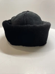 Barneys New York Black Sheepskin Bucket Hat Lammfellbesatz - Luxe Wintermütze - Bild 1 von 9