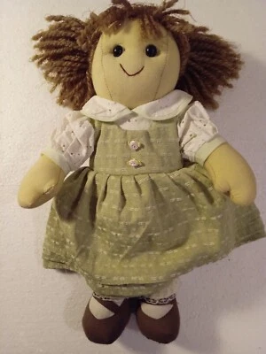 Bambola in stoffa Pretty Doll con abito verde - Immagine 1 di 2