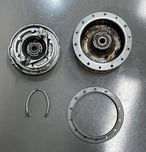 Tambor de cubo de rueda delantera Honda Express NC50, cubierta, panel de freno, brazo de engranaje de resorte - Imagen 1 de 11