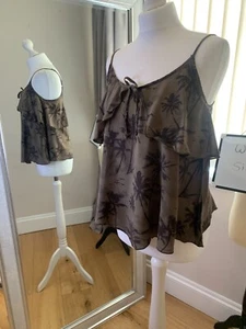 NWOT O'Neill khaki strappy top - top medium - Picture 1 of 12